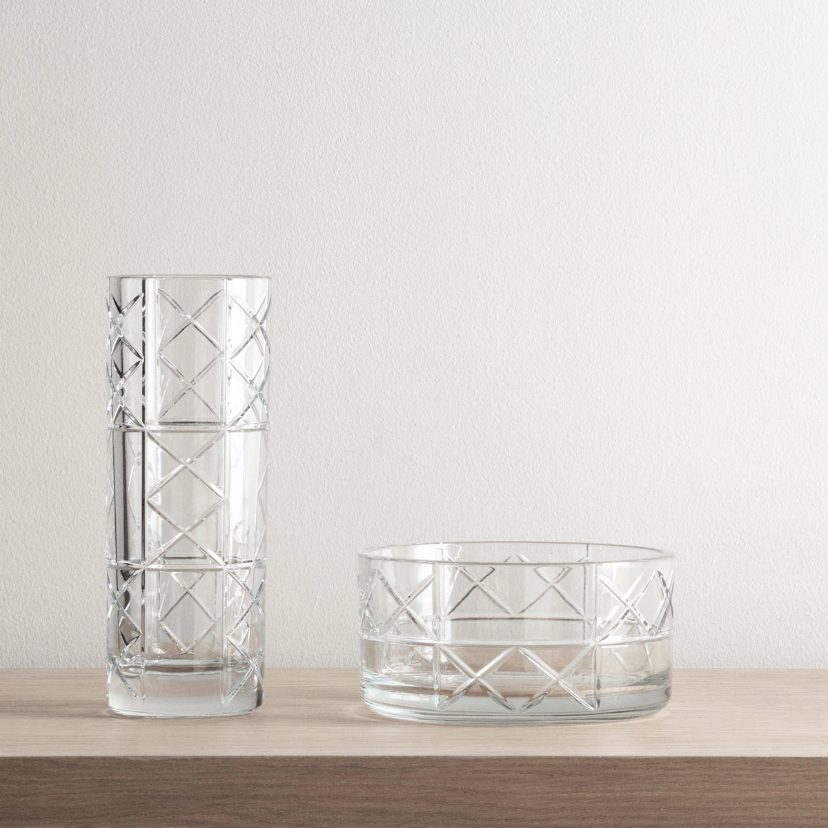 Orrefors Explicit Checks 9" Bowl 4 Orrefors Explicit Checks 9" Bowl - Image 2