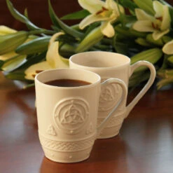 Belleek Celtic Coffee Mugs, Pair 7 Belleek Celtic Coffee Mugs, Pair -Household Products Shop B4138 blk claddagh mugs1200